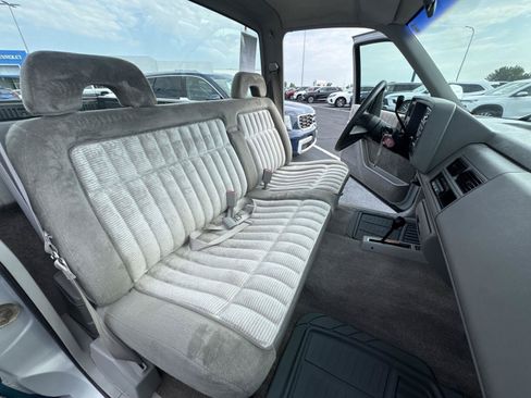 Used 1993 GMC Sierra 1500 4x4 Regular Cab image 14