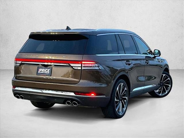 Used 2022 Lincoln Aviator Reserve w/ Equipment Group 201A AWD/4WD image 2