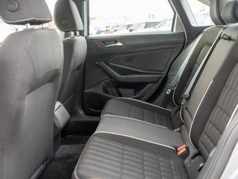 Used 2024 Volkswagen Jetta Sport image 12