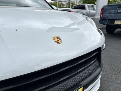 Used 2022 Porsche Macan S AWD/4WD image 10
