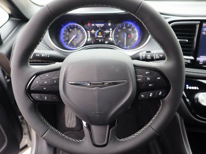 New 2026 Chrysler Pacifica Limited w/ S Appearance Package