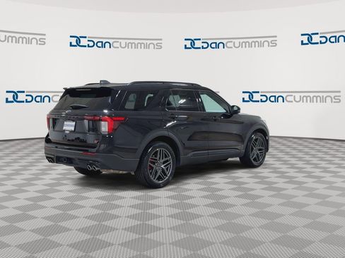 Used 2025 Ford Explorer ST AWD/4WD image 9