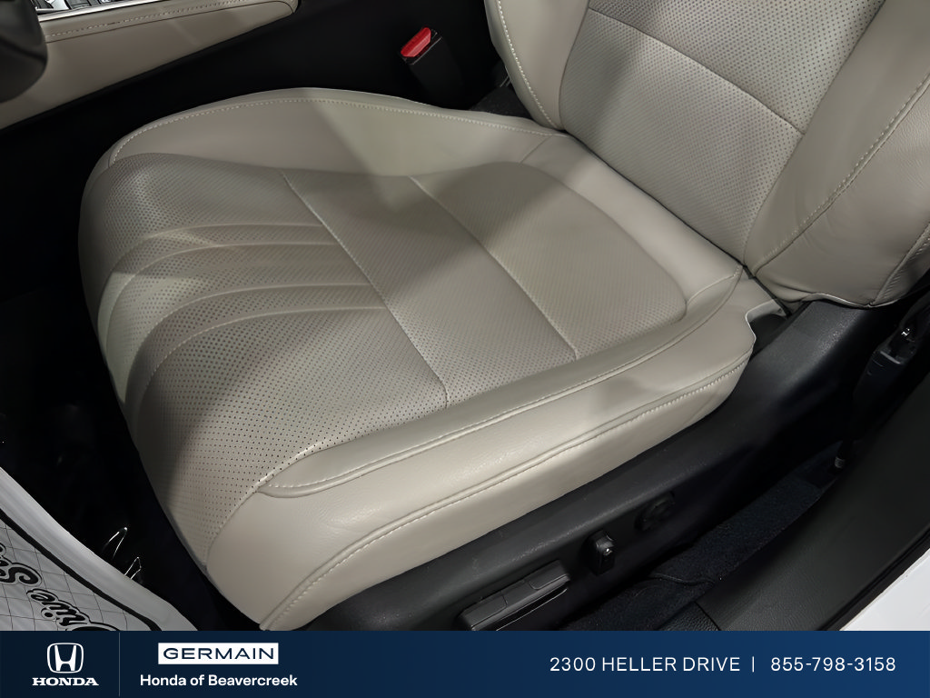 Used 2022 Honda Accord Touring image 14