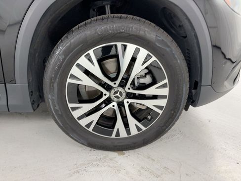 Certified 2025 Mercedes-Benz GLA 250 image 12