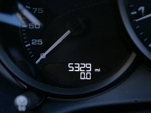 Used 2023 Porsche 718 Boxster Spyder image 11