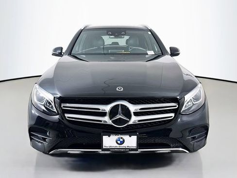 Used 2018 Mercedes-Benz GLC 300 4MATIC image 2