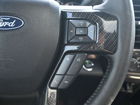 Used 2018 Ford F250 Lariat w/ Lariat Ultimate Package AWD/4WD image 12