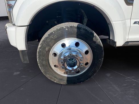Used 2021 Ford F450 Platinum w/ FX4 Off-Road Package image 14