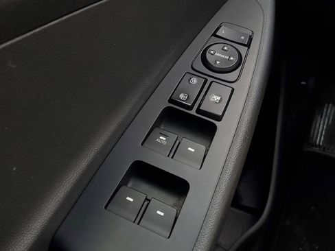 Used 2021 Hyundai Tucson Value w/ Cargo Package image 15