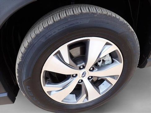Used 2025 Subaru Ascent Premium AWD/4WD image 7
