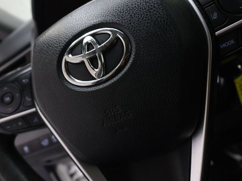 Used 2021 Toyota Camry LE FWD image 21