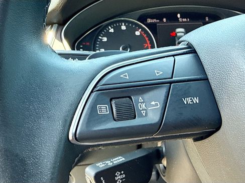 Used 2021 Audi Q5 Premium w/ Convenience Package image 37