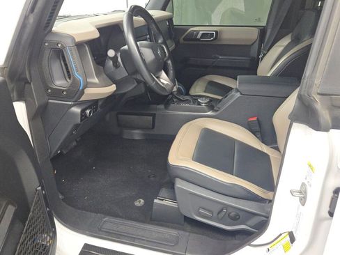 Used 2024 Ford Bronco Wildtrak image 24