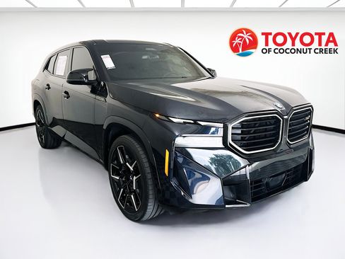 Used 2023 BMW XM w/ M Driver's Package AWD/4WD image 1