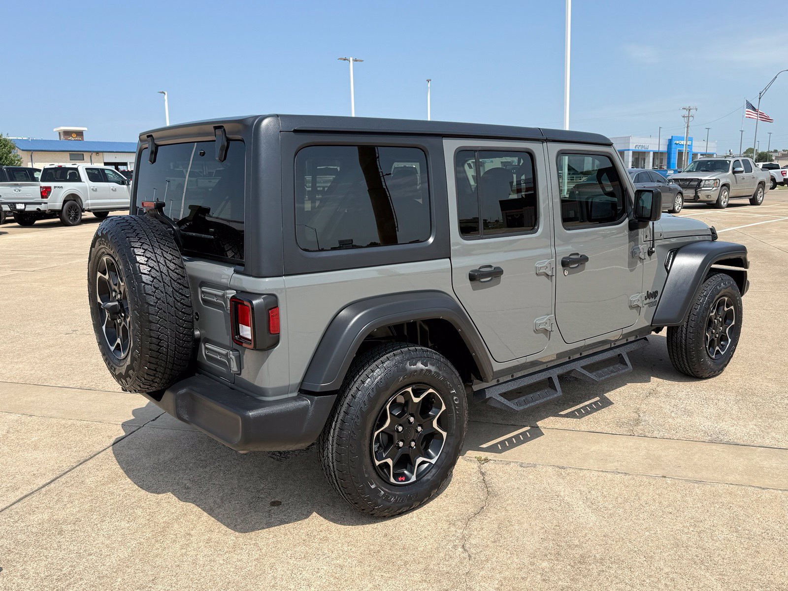 Used 2021 Jeep Wrangler Unlimited Sport AWD/4WD image 5