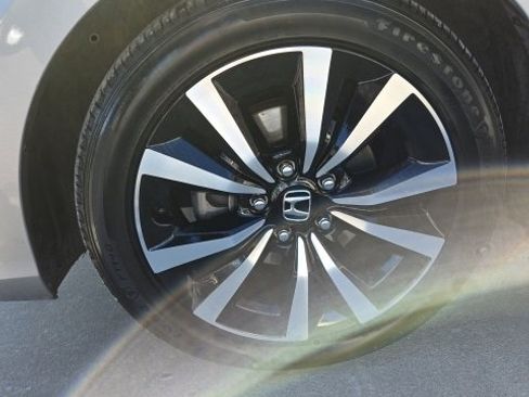 Used 2022 Honda Civic EX image 9