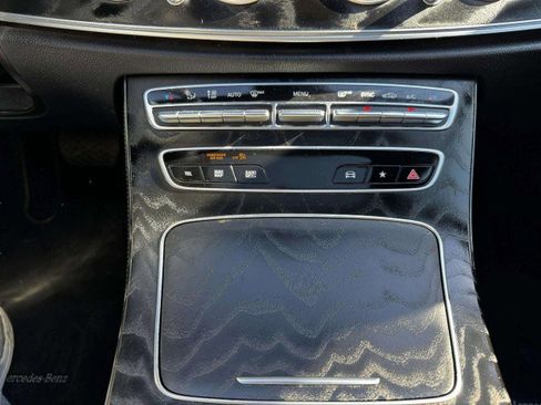 Used 2022 Mercedes-Benz E 350 4MATIC Sedan image 31