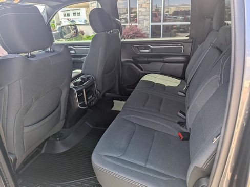 Used 2022 RAM 1500 Big Horn AWD/4WD image 25