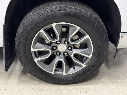 Used 2023 Chevrolet Silverado 1500 LT w/ Max Trailering Package AWD/4WD image 9