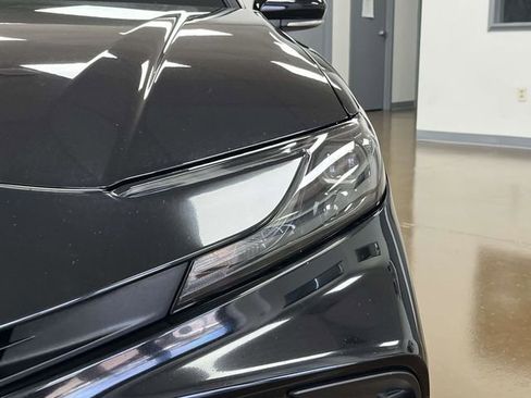Used 2025 Toyota Camry SE image 10