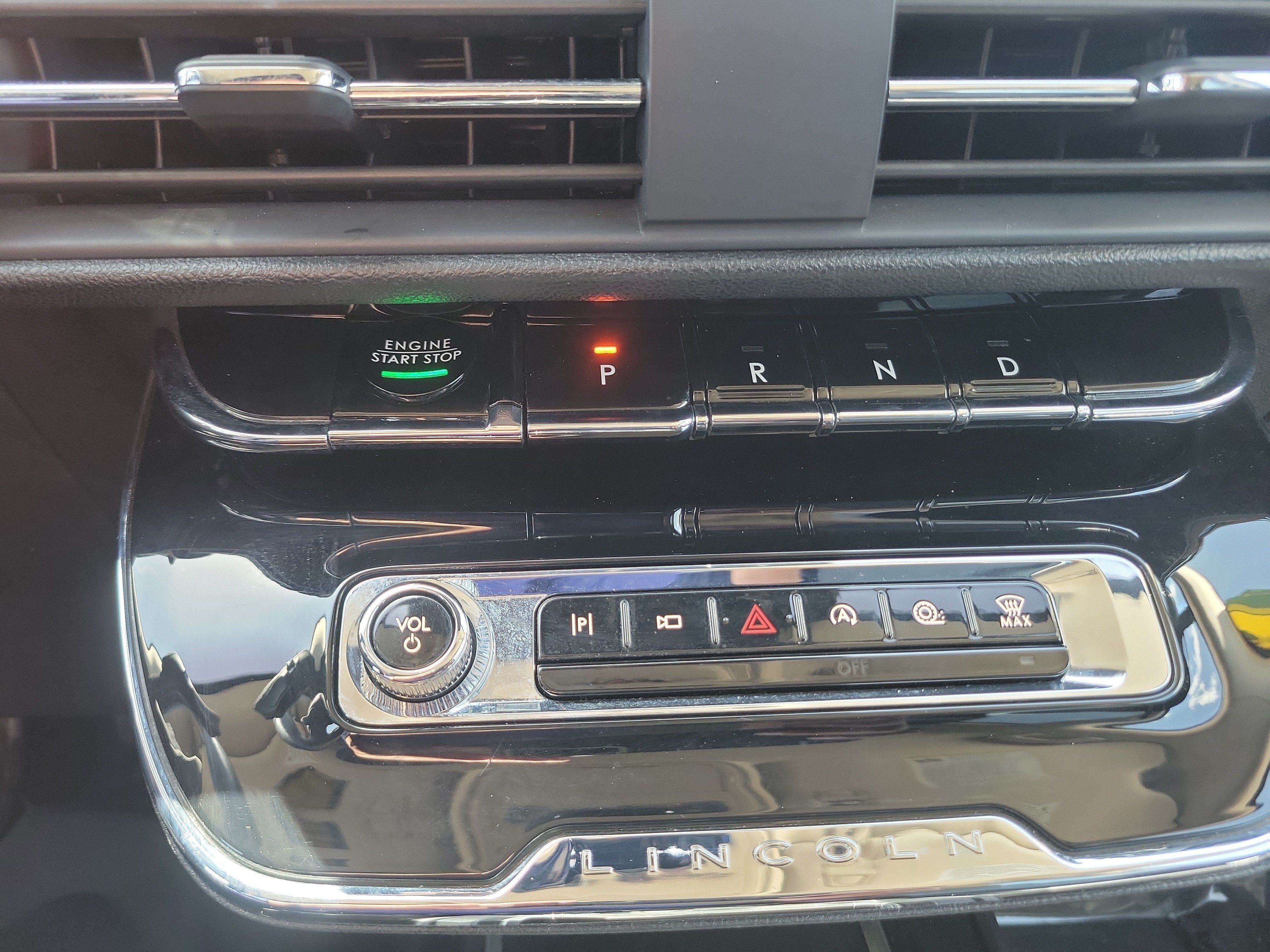 Used 2023 Lincoln Corsair AWD image 30