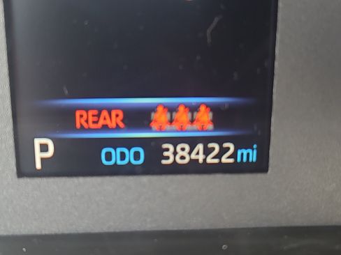 Used 2023 Toyota Corolla Cross L image 24