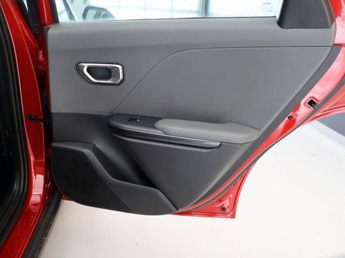 New 2025 Kia K4 LXS image 13