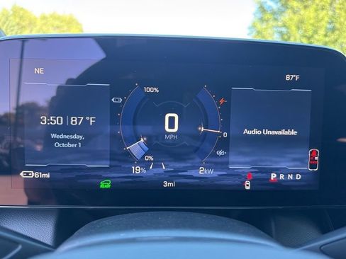 New 2026 Chevrolet Equinox EV LT w/ Convenience Package II FWD image 11
