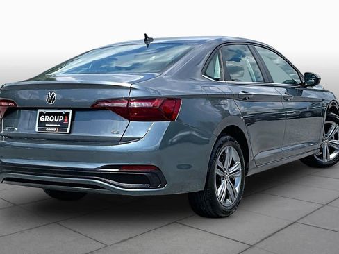 Used 2024 Volkswagen Jetta SE FWD image 13