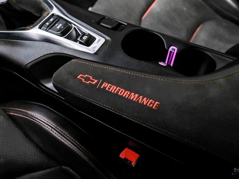 Used 2021 Chevrolet Camaro ZL1 image 61