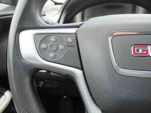 Used 2022 GMC Terrain SLE w/ Driver Convenience Package FWD image 23