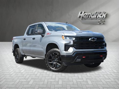 Used 2023 Chevrolet Silverado 1500 LT Trail Boss w/ Protection Package AWD/4WD image 2