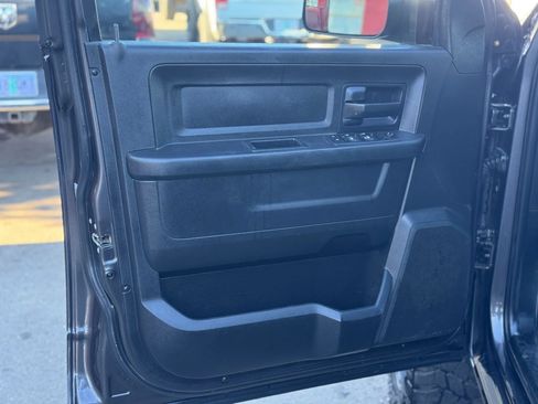 Used 2018 RAM 2500 Tradesman w/ Chrome Appearance Group AWD/4WD image 8
