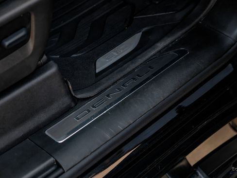 Used 2022 GMC Sierra 3500 Denali w/ Technology Package image 50