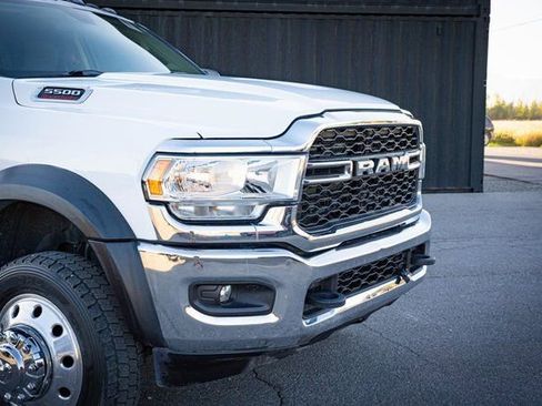 Used 2020 RAM 5500 Tradesman w/ Chrome Appearance Group image 4