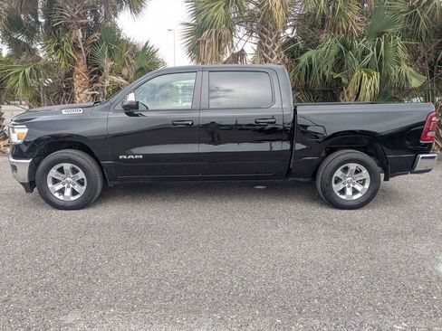 Used 2024 RAM 1500 Laramie AWD/4WD image 7