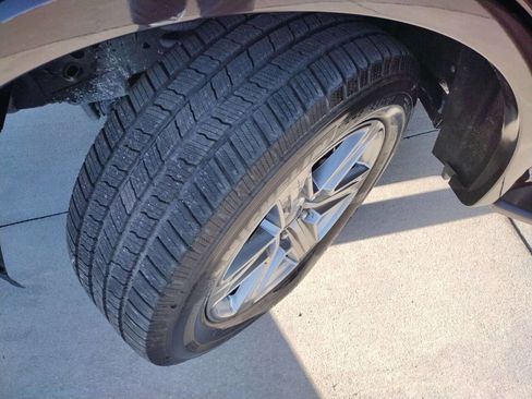 Used 2018 Ford F150 XLT w/ Equipment Group 302A Luxury image 21