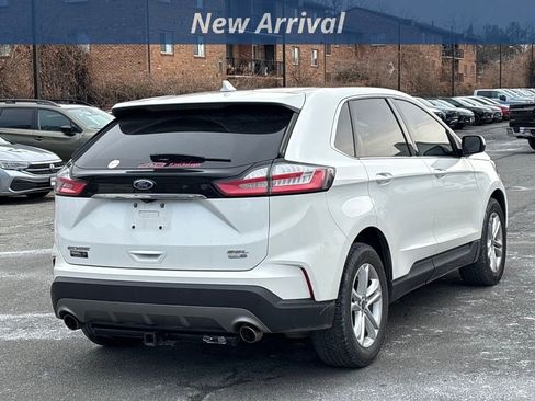 Used 2020 Ford Edge SEL w/ Convenience Package image 3