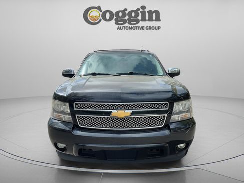 Used 2013 Chevrolet Avalanche LTZ image 8