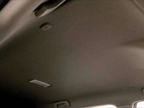 Used 2023 Nissan Rogue SV image 21