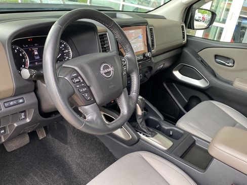 Certified 2022 Nissan Frontier SV AWD/4WD image 15