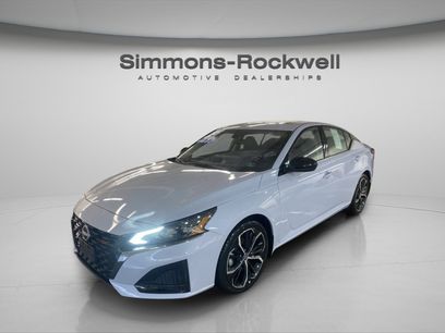 Used 2025 Nissan Altima 2.5 SR w/ SR Premium Package