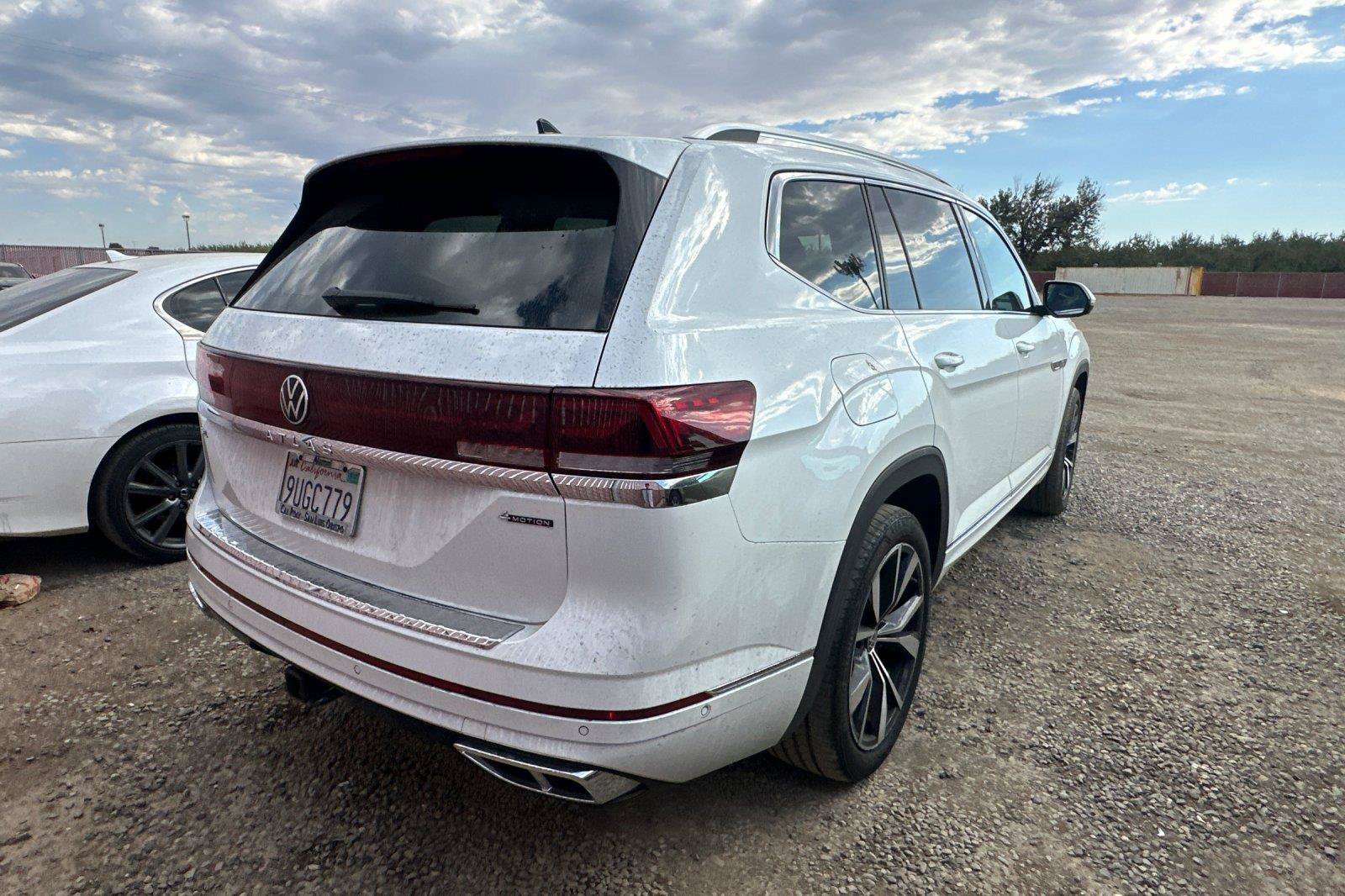 Used 2025 Volkswagen Atlas SEL Premium R-Line AWD/4WD image 5