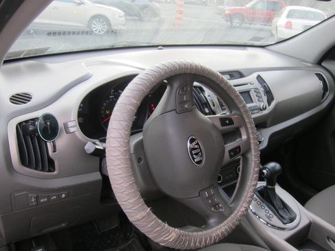 Used 2014 Kia Sportage LX image 9