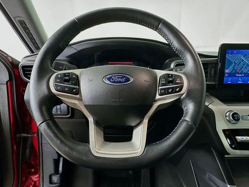 Certified 2023 Ford Explorer XLT w/ Equipment Group 202A image 16