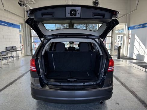 Used 2016 Dodge Journey SE w/ Flexible Seating Group image 10