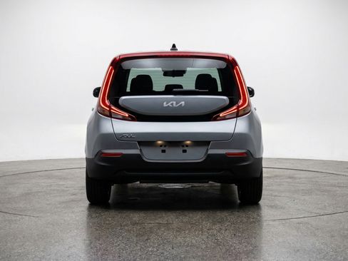 Used 2025 Kia Soul LX w/ LX Technology Package image 7