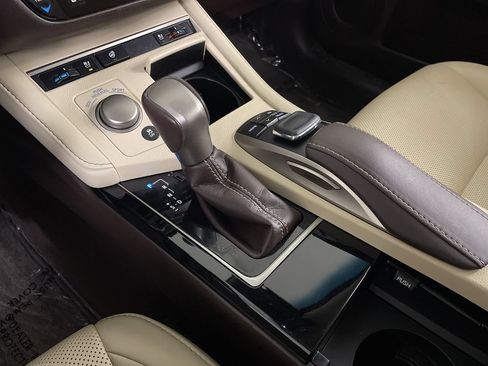 Used 2018 Lexus ES 350 w/ Navigation System Package FWD image 19
