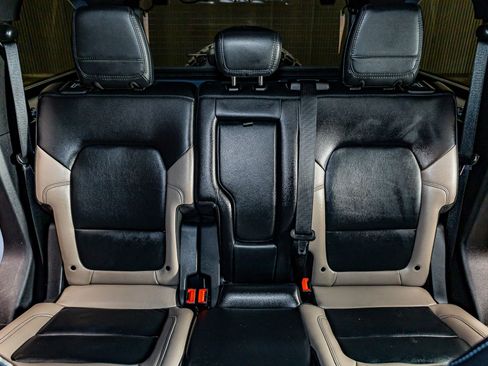 Used 2024 Ford Bronco Wildtrak image 26