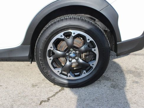 Used 2023 Subaru Crosstrek 2.0i Premium image 31